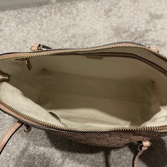 Gucci Handbag - Picture 5 of 6